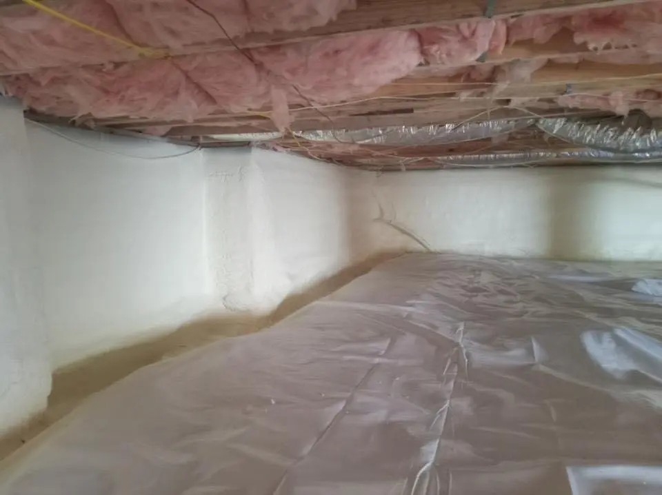 Crawl space encapsulation with closed-cell spray foam for Roof Maintenance in Cudahy